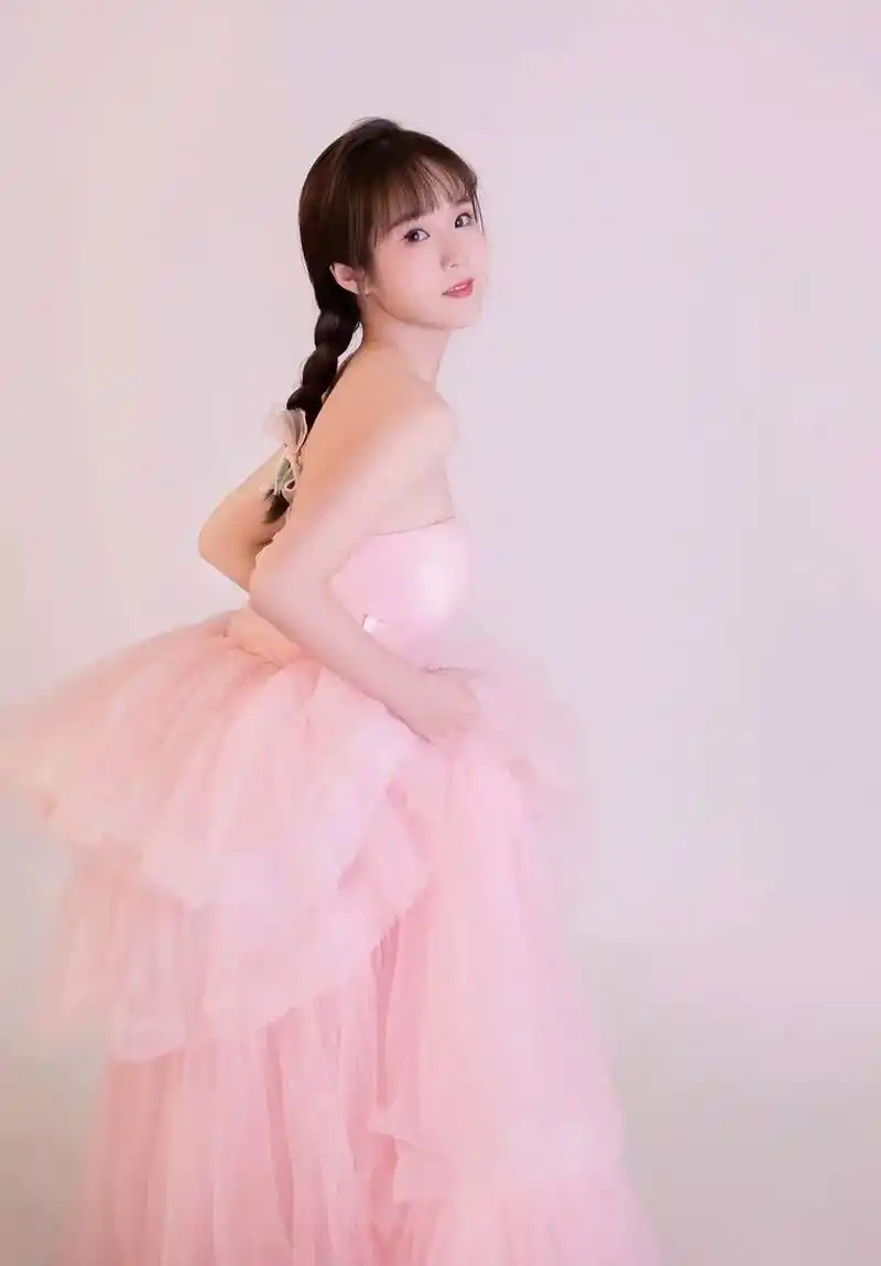 甜美公主系列94东莞约拍 #一眼心动的粉色公主裙95#摄影 - 抖音