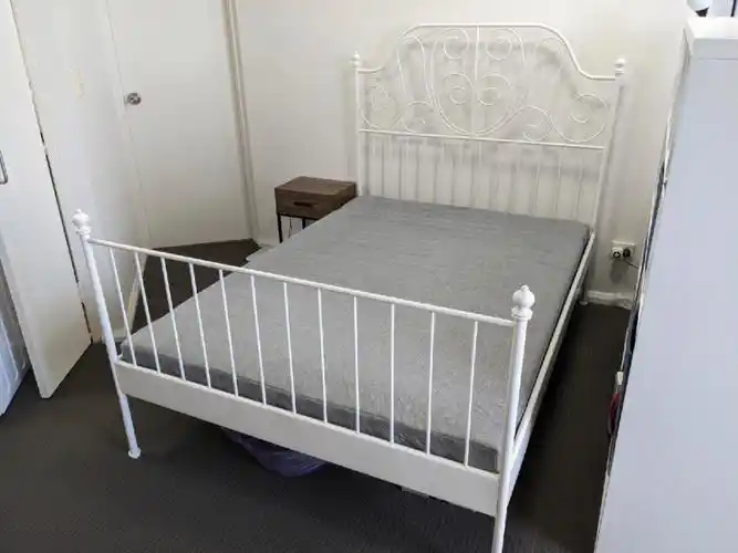 我特别喜欢这个床,宜家已经停售,要不是新家有床了还真不舍得卖~用了