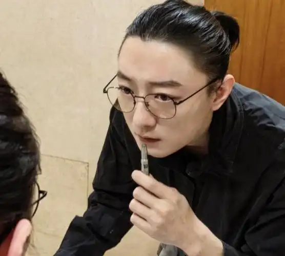 "高启盛"苏小玎:成名耗费16年,翻车只用一个月