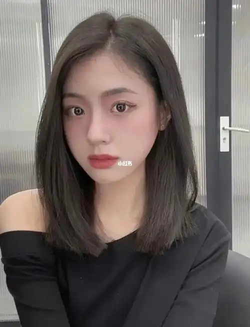 齐肩锁骨发不一样的高级感 适合方圆脸