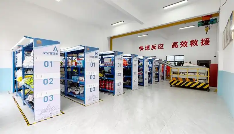 标准化仓库.沈欣蓉摄