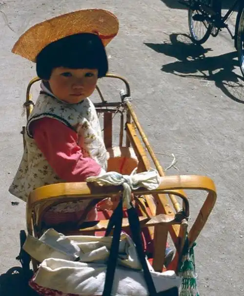 八十年代的童年影像:跳皮筋吃冰棍,直击记忆深处