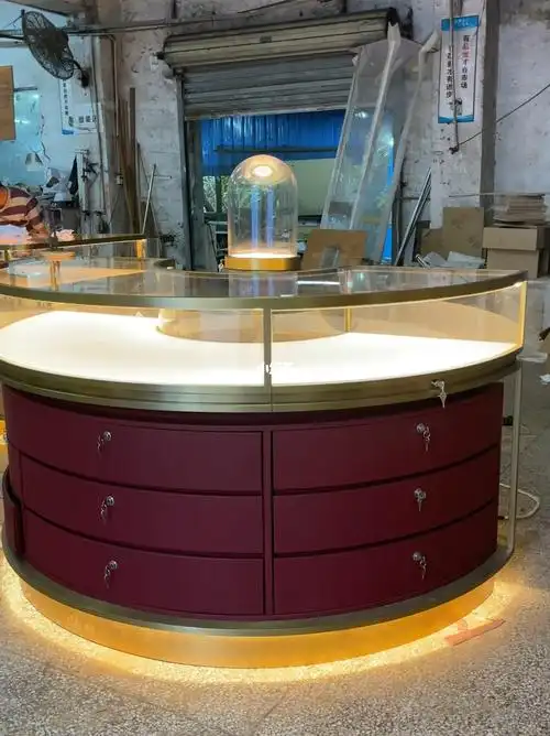 发货老挝高端奢侈品展柜定制