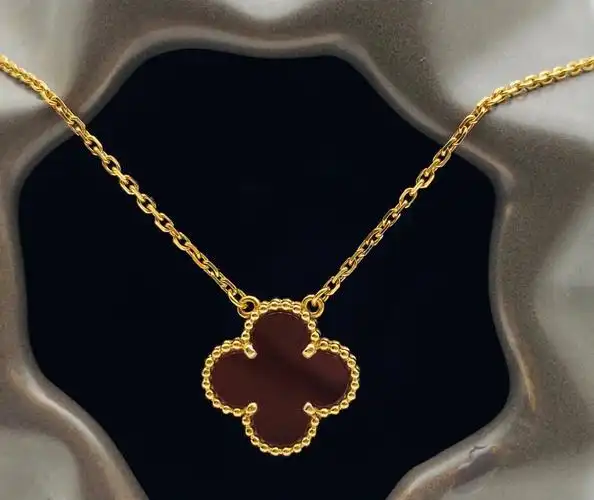 vca梵克雅宝四叶草项链深圳水贝知识点