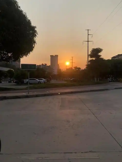 朋友圈正日常说说,生活说说朋友圈日常说说(日常朋友圈自愈秒赞的句子