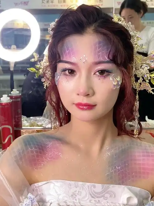 人鱼姬 #美人鱼妆容  #人鱼妆  #舞台妆