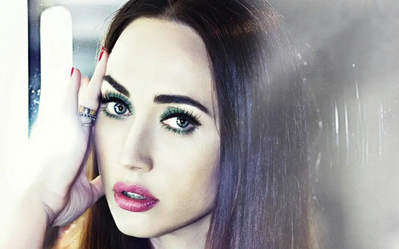 性感美女欧美范诱惑写真桌面壁纸