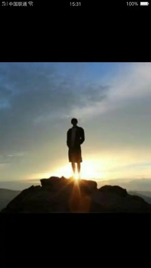 大家给我想想用这种微信图象的男的,配什么封面好呢?在线等