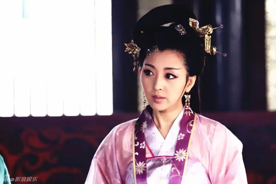 《新洛神》姜鸿剧照