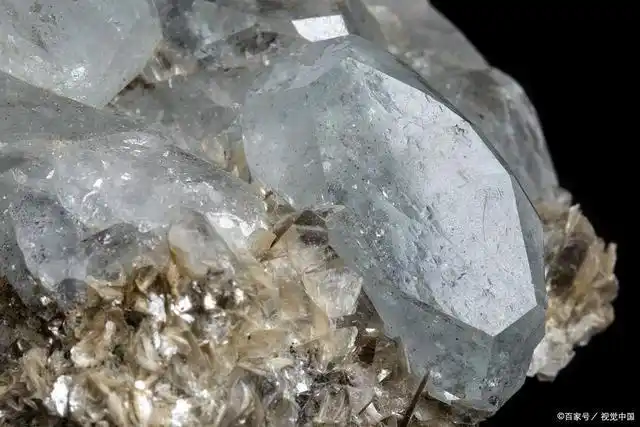 铂族金属回收商谈铂矿与铂金资源