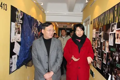 长宁区副区长沈晓初视察科技园