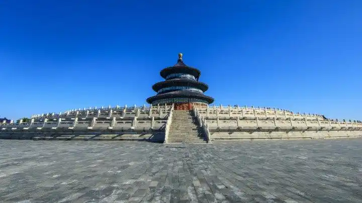 弘扬伟大建党精神 奋力推动首都新发展