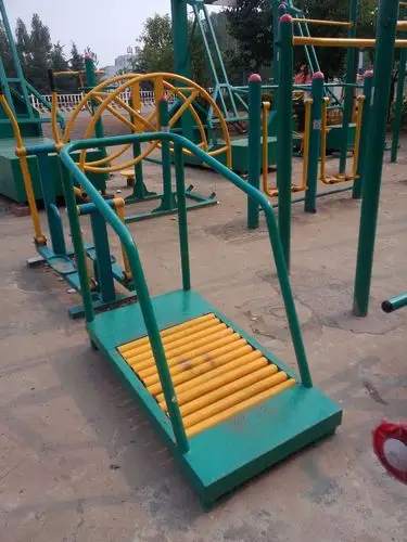 室外跑步机户外健身器跑步机社区小区单位用健身器休闲娱乐