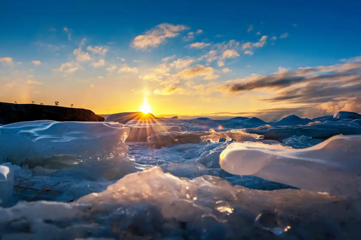 1600吨黄金沉入贝加尔湖,为啥无人打捞?当地人:要钱不要命?