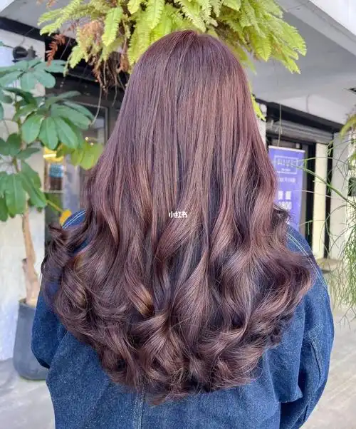 百搭很日常#法式慵懒卷发73超级无敌受欢迎的蛋蛋卷拯救发型尴尬期