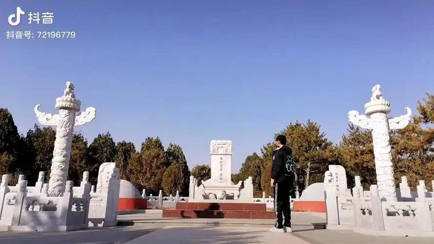 探访未开放的溥仪墓距光绪地宫仅200米差距也太大了溥仪