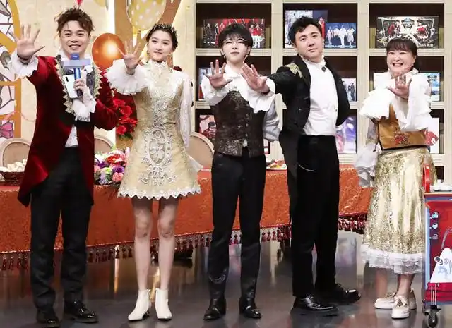 王牌家族只晒《王牌6》四人照,谁注意沈涛宋亚轩博文?有心了