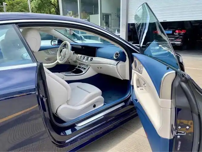 奔驰ecoupe改游艇蓝内饰_奔驰e级车友圈_懂车帝