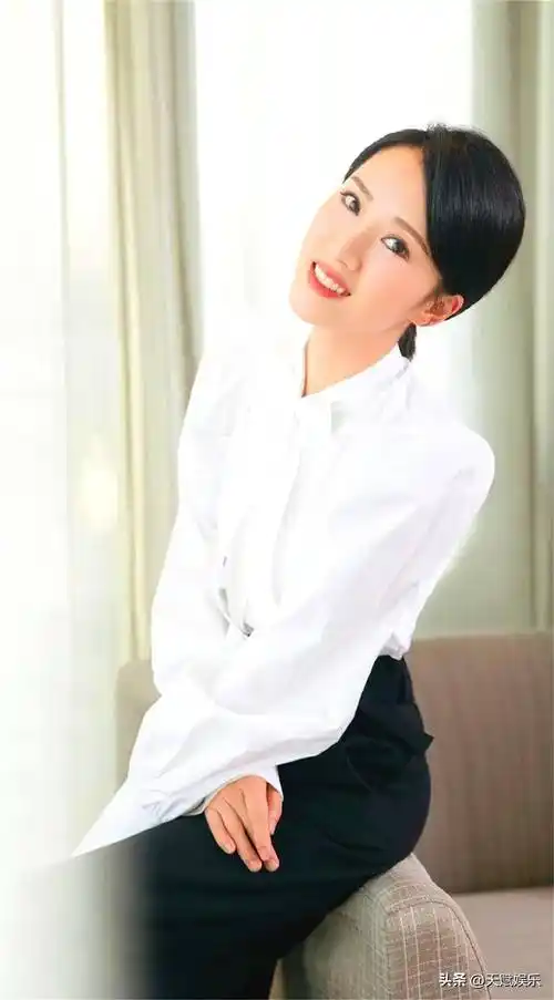 《蜗居》35集电视连续剧中的演员李念写真美照3_图片_交流_留言