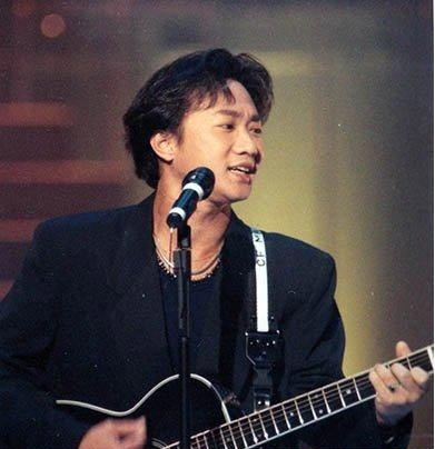 何嘉莉与黄家驹之间有什么关系呢?你们知道吗