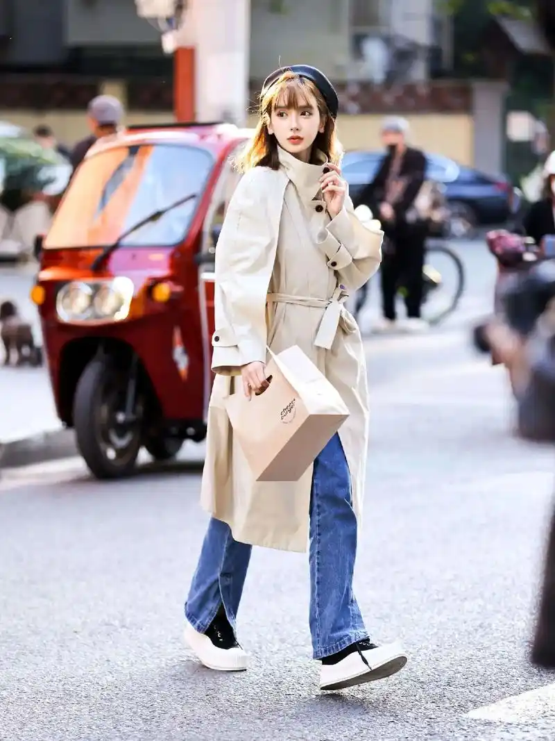 街拍冬季穿搭 #上海街拍 #图文伙伴计划 #路人视 - 抖音