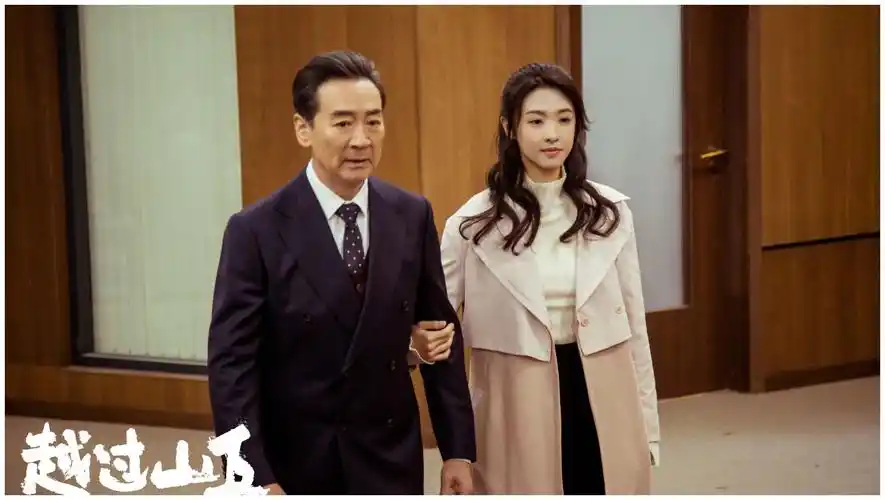 李小甜《越过山丘》热播,本色演绎少女成长史