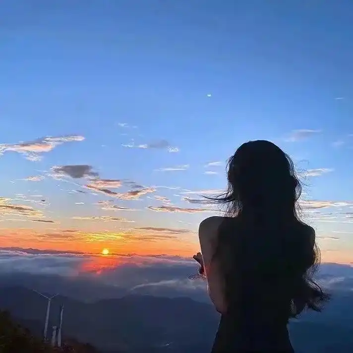 干净清爽女生头像