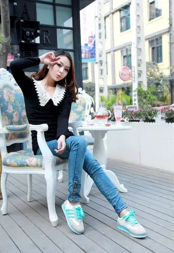 韩版潮学生运动鞋低帮鞋女平跟单鞋松糕鞋时尚拼色休闲女鞋子代发