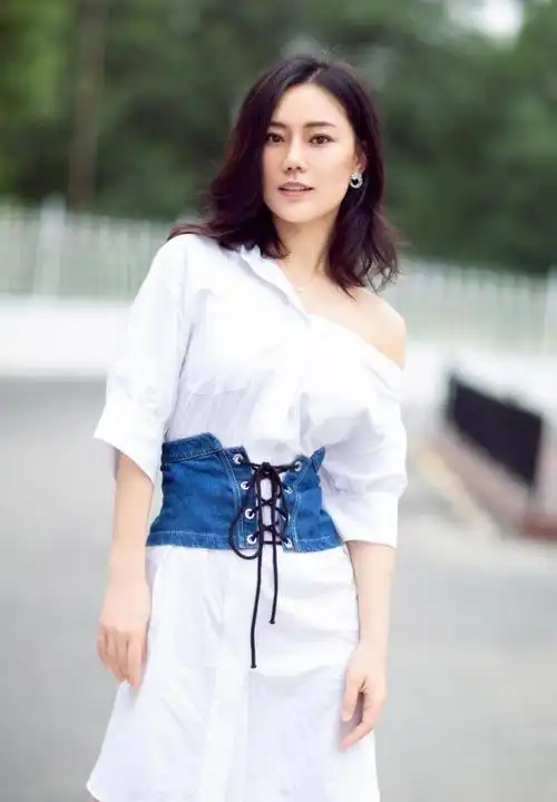 李冰冰同学,出道23年没演过女主,35岁因唐嫣成妈妈专业户_曹艳艳