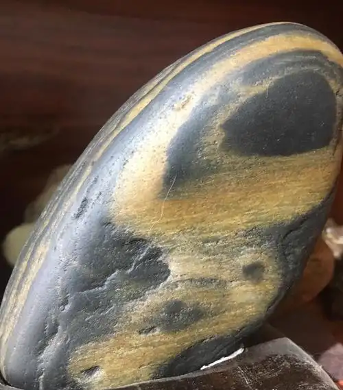 长江石是产于长江干流的奇石总称,也是中国观赏奇石的重要组成部分