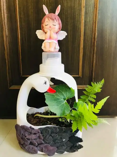 我瑟瑟发抖,班级群里老师明明通知大家用奶粉罐改造花盆种植物～没