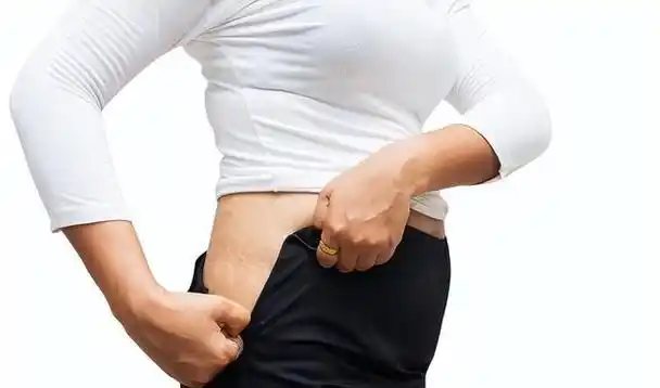 肥胖不仅影响身材,还会增加患病的风险,缩短寿命.