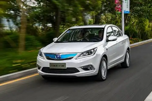 士别三日,刮目相看 试驾长安逸动ev300