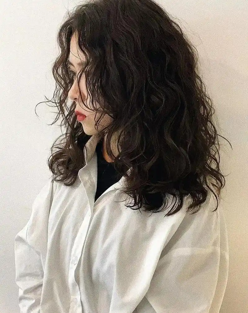 女人过了40岁发型别乱剪不如试试这12款无论长短都很美