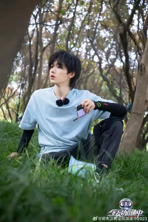 宋亚轩热心小宋来了