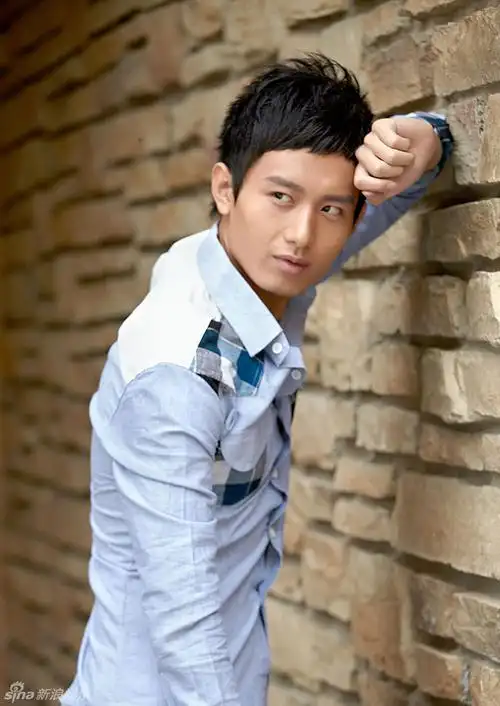 组图:型男成毅首发写真 清新小生演绎纯爱_高清图集_新浪网