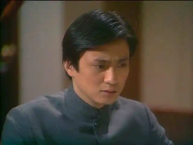 26岁翁美玲自杀后,86版"黄蓉"成绝响,一代美人香消玉殒_汤镇业