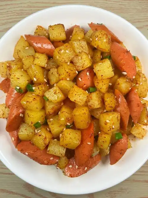 孜然火腿土豆丁追剧必备一定要试试