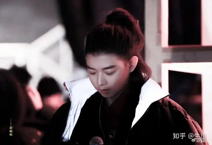 哪张霍尊的照片最惊艳你