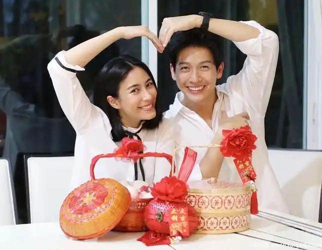 泰星推哥push携妻子游韩 想生儿子