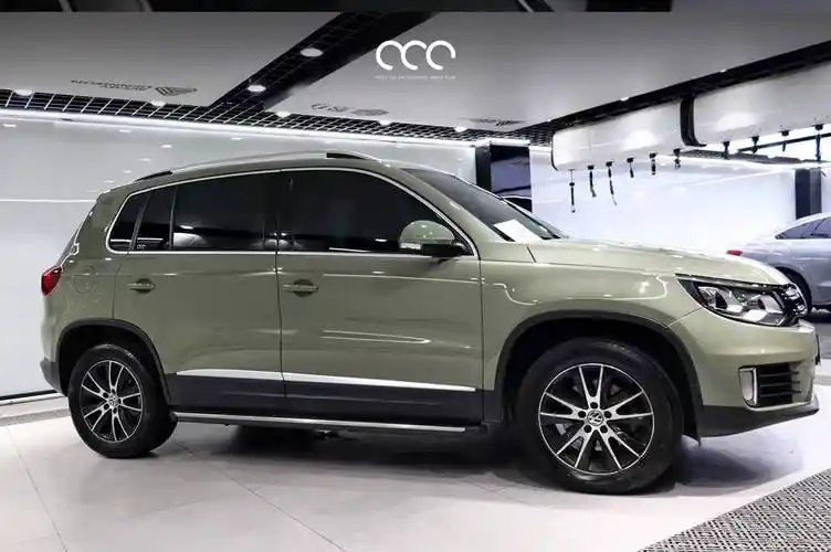 大众途观漫彩改色膜超亮pet卡其绿,凸显稳重内敛的气质感_搜狐汽车