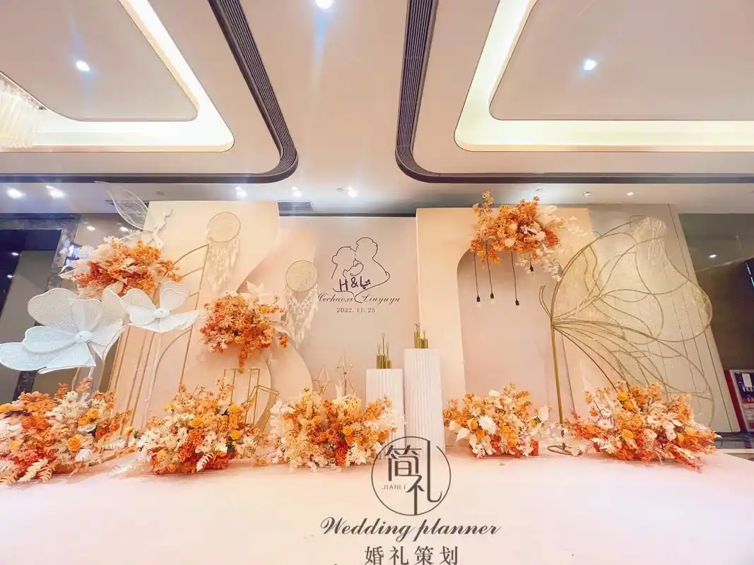 香槟色系婚礼布置