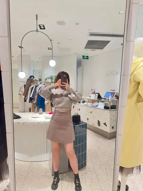 snidel胖小妹有点小肚子蛮可爱04