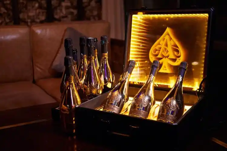 酒吧喝酒攻略青岛酒吧