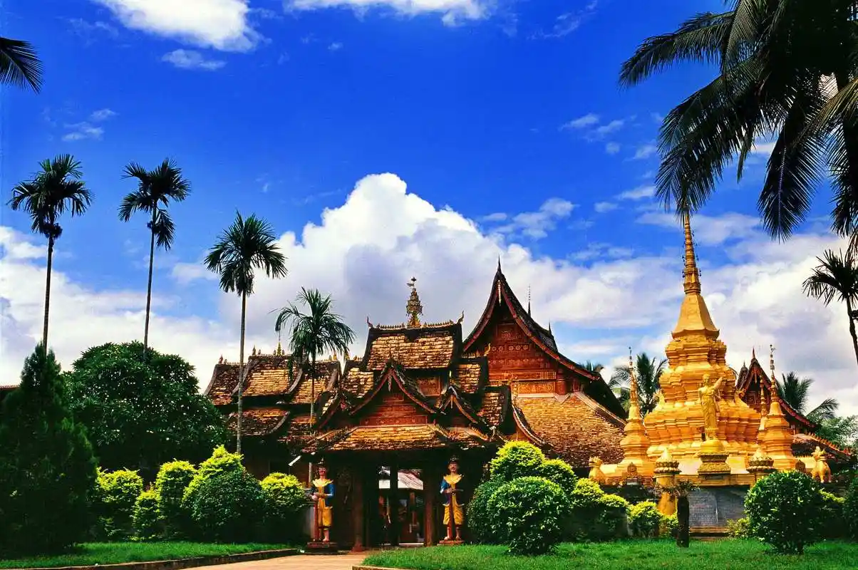 国家级风景名胜区,第一批3处:路南石林风景名胜区,西双版纳风景名胜区