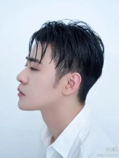 2020张云雷首本写真集