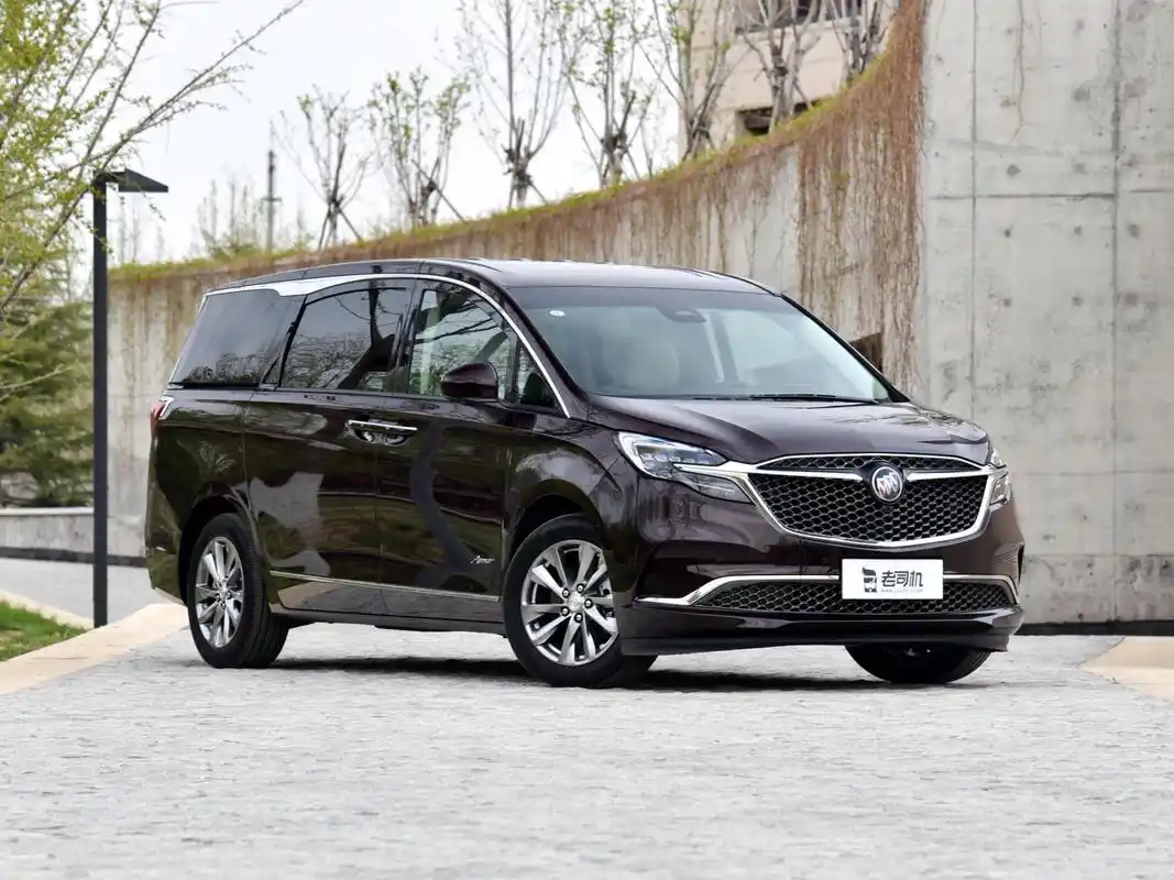 机场接人好车,大7座,白内饰,实拍别克gl8