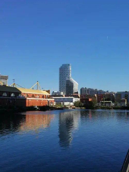 伦敦新金融区--金丝雀码头canary wharf