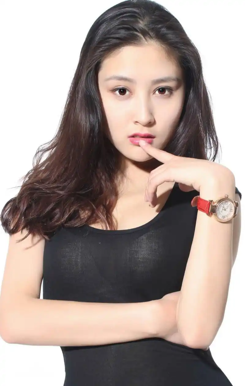 为艺术献身的女明星  刘安琪,1992年6月6日出生于山西太原,身高167