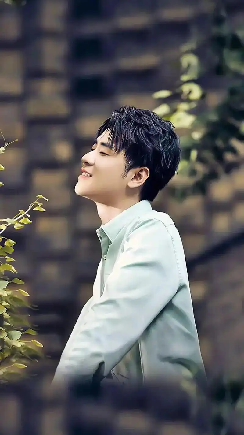 张云雷壁纸 #张云雷 - 抖音